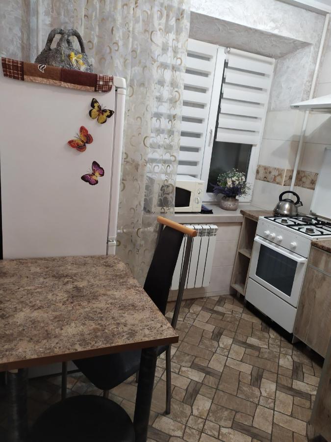 Apartment On Sobornaya 58 Khmelʼnytsʼkyy Dış mekan fotoğraf