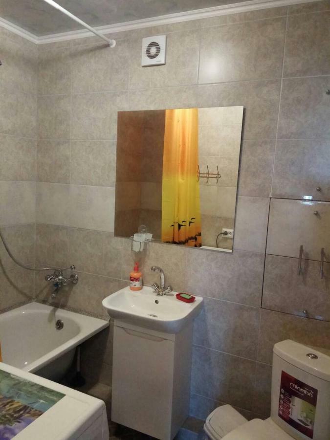 Apartment On Sobornaya 58 Khmelʼnytsʼkyy Dış mekan fotoğraf