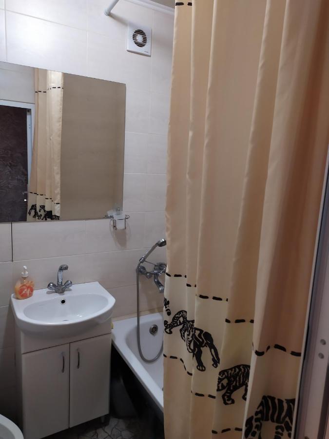 Apartment On Sobornaya 58 Khmelʼnytsʼkyy Dış mekan fotoğraf